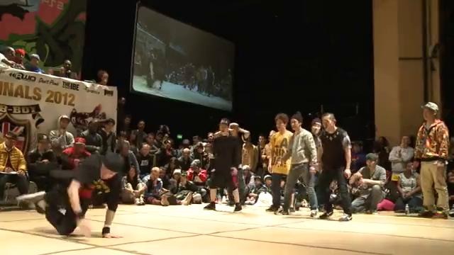 UK BBoy Champs 2012 – SOUL MAVERICKS vs JINJO (BBoy Crew Final) – YouTube