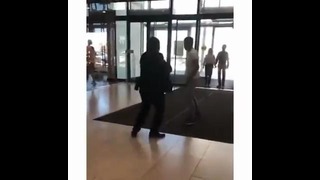 Драка воров с охранниками в рязанском торговом центре
