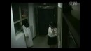 Люди, выходящие из кинозала, после фильма Звонок