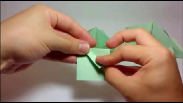 Новогодняя елка оригами (вторая версия)