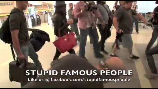 Selena Gomez Attacked by Paparazzi at LAX Airport