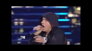 Eminem & Rihanna – Live MTV Video Music Awards – Not Afraid – Love The Way you Lie – HD – YouTube