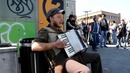 Scott Dunbar One Man Band Singing Tin Foil Hat – DSC 2089