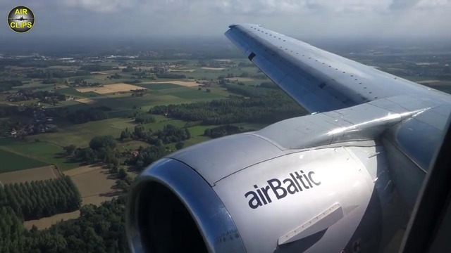 Посадка Боинга 737 в Брюсселе с видом на механизацию крыла и двигатель