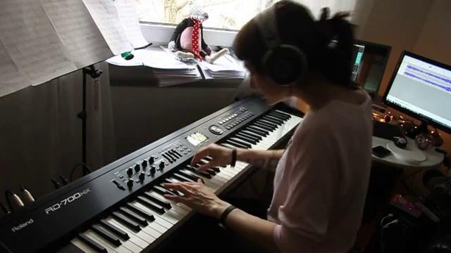 Queen – Somebody To Love (Piano cover by VKGoesWild)