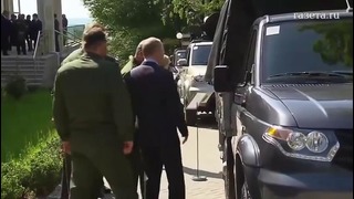 Генерал оторвал ручку военного УАЗа при демонстрации Владимиру Путину