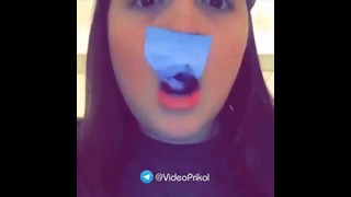 Не играйте с бумагами возле рта