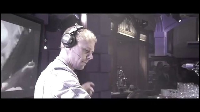 Armin Van Buuren feat. Kensington – Heading Up High (Live RTL Late Night 18.02.2016)