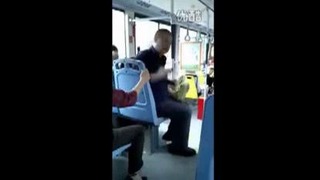 Борьба за место в автобусе