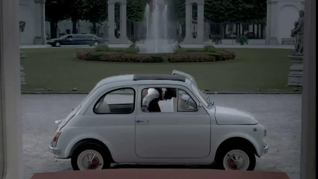 Реклама освежителя воздуха, который делает автомобиль круче