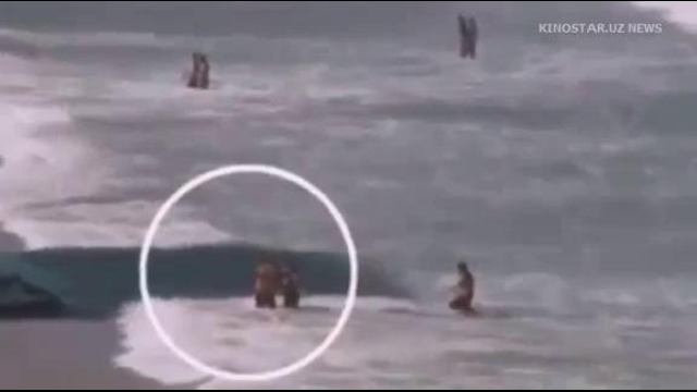 В Бразилии акула напала на туристку на пляже