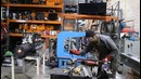 Forging a The Witcher 3 sword, the complete movie