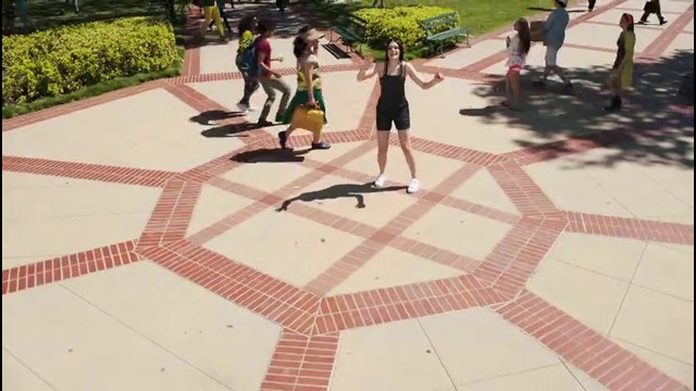 Jessie J – Flashlight (Official Music Video)