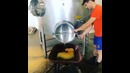 "Работник месяца" выполняет свою работу