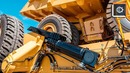 900 ТОНН НА ПРИЦЕПЕ! Как Перевозят Самосвалы