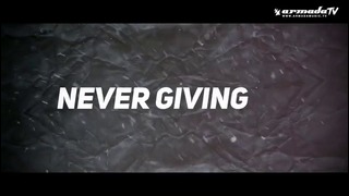 Tom Swoon – Never Giving Up (Official Lyric Video 2016)