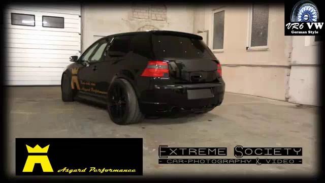 Volkswagen Golf двигателем от Lamborghini Gallardo