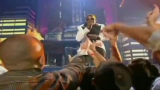 Kanye West ft. Jamie Foxx – Gold Digger (Live @ MTV VMA 2005) HQ
