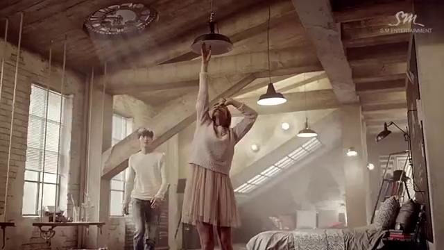 ZHOUMI Rewind (feat. ChanYeol of EXO) (Korean ver)Music Video