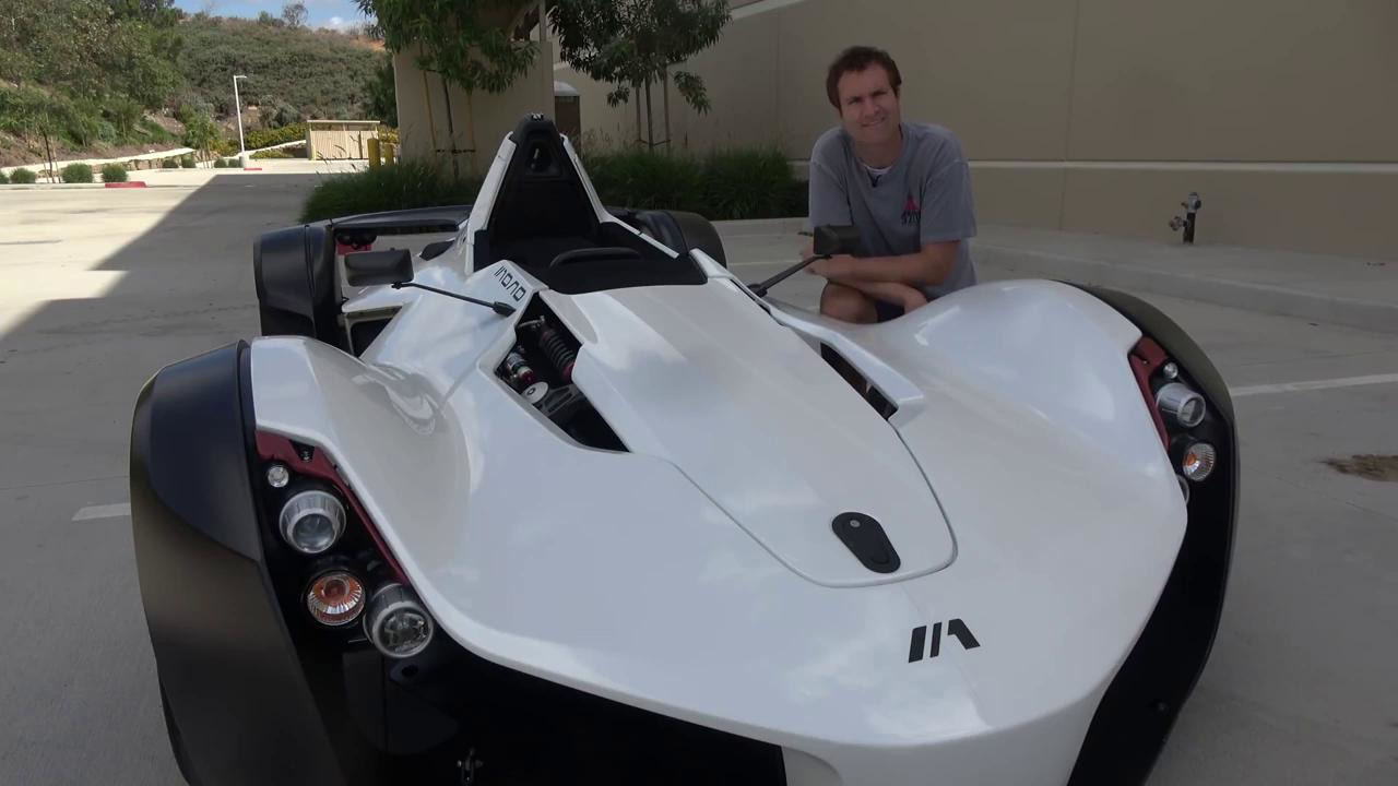 Doug DeMuro. BAC Mono – это безумная дорожная гоночная машина за $250 000