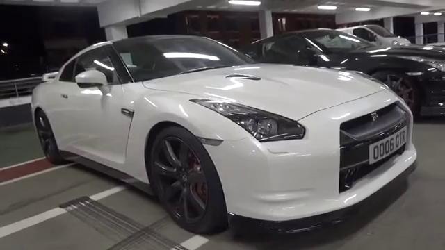 7X Nissan GT-R