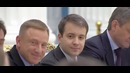 Путин подарил Мутко самоучитель английского