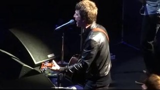 Noel Gallagher – Alone On The Rope (Первое живое исполнение)