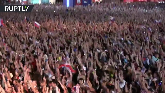Футбольное безумие: как вся страна болела за сборную России