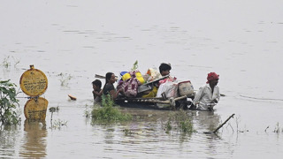 Муссонные дожди на севере Индии унесли более 70 жизней