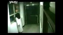 Люди выходящие из кинозала после фильма звонок