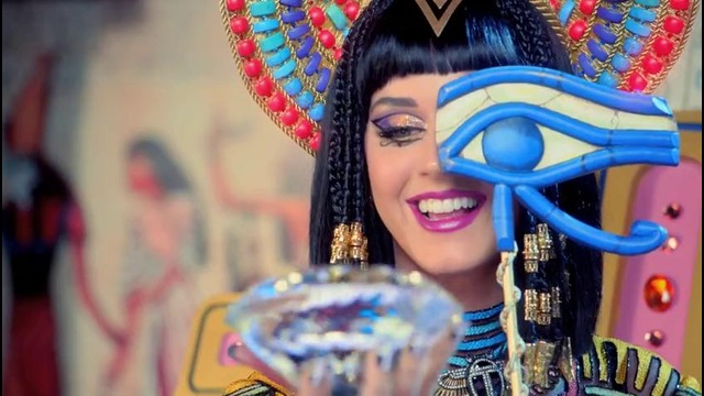 Katy Perry – Dark Horse (Feat. Juicy J)