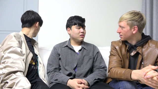 1$ English Vs 1000$ English