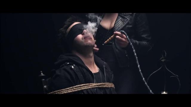Fall Out Boy – Young Volcanoes (Explicit)