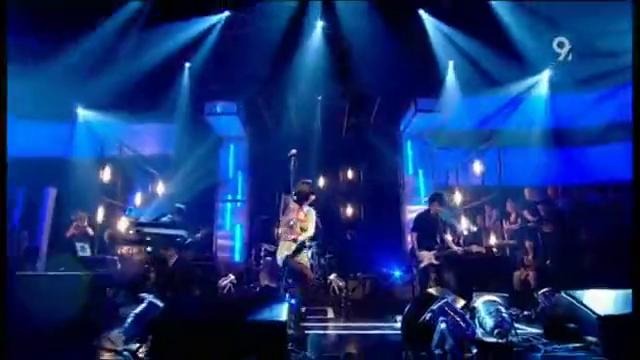 Yeah Yeah Yeahs Heads Will Roll Live Jools Holland