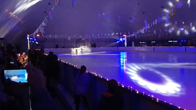 Tas-IX. Выступление детей на фестивале танцев на льду