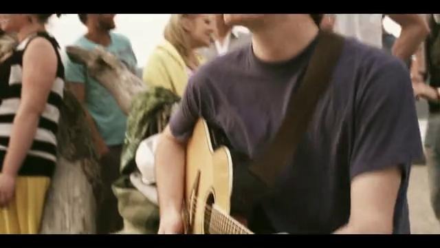 Carly Rae Jepsen – Bucket