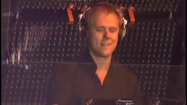 Armin Van Buuren – Live at Loveparade 2008
