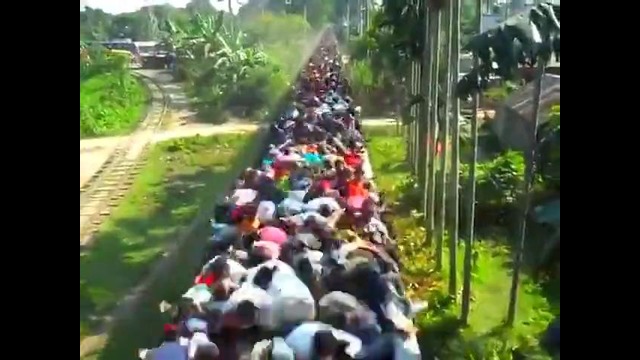 Индийский поезд