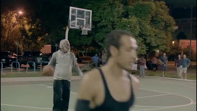 Звезды NBA переодетые в стариков в игре II