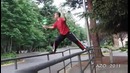Талантливый парень показывает трюки