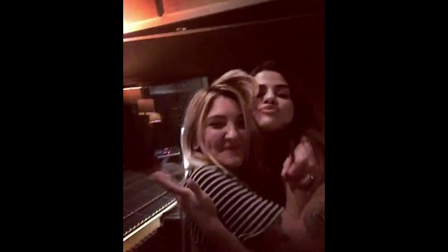 Селена обновила свой #Instagram новым видео Jan 16, 2017