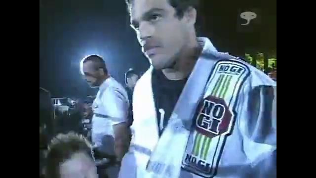 Vitor Belfort vs. Alistair Overeem I – Pride (2005)