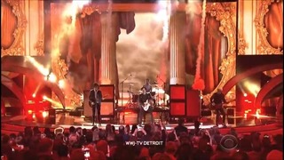 Fall Out Boy – Centuries (People’s Choice Awards 2015)