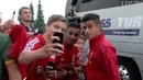 Liverpool FC. Reds arrive in Norway