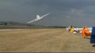 Airbus A310 Low Pass Turn