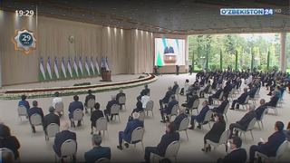 Выступление Президента Республики Узбекистан Шавката Мирзиёева на торжественном собрании