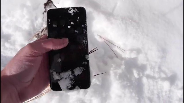 IPhone 6 Plus Краш-Тест снегом