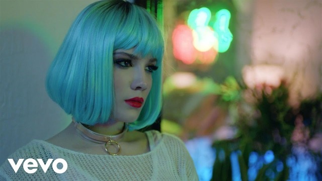 Halsey – Ghost (Official Music Video)
