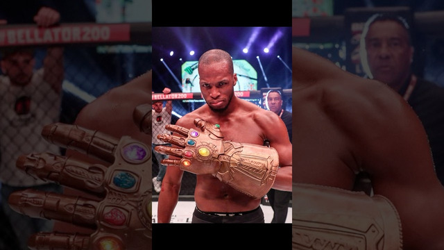 Танцуя ВЫРУБАЕТ! Самый жесткий нокаутер новой школы ММА. #shorts