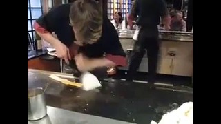 Профессиональное приготовление омлета с рисом